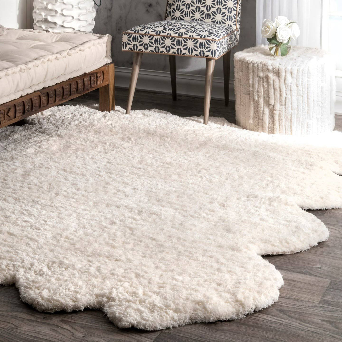 nuLOOM Hand Tufted Octo Pelt Faux Sheepskin Area Rug - Off-White (Beige) (6' x 7')